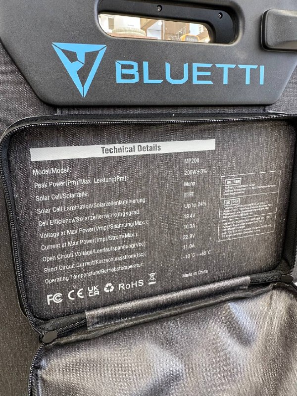 پنل خورشیدی قابل حمل BLUETTI MP200 | ۲۰۰ وات مونوکریستال | IP67 ضد آب و گردوغبار | مناسب سفر و برق اضطراری